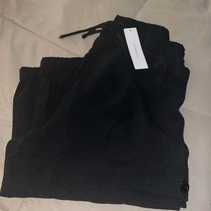 Woven Cargo Pants 🖤